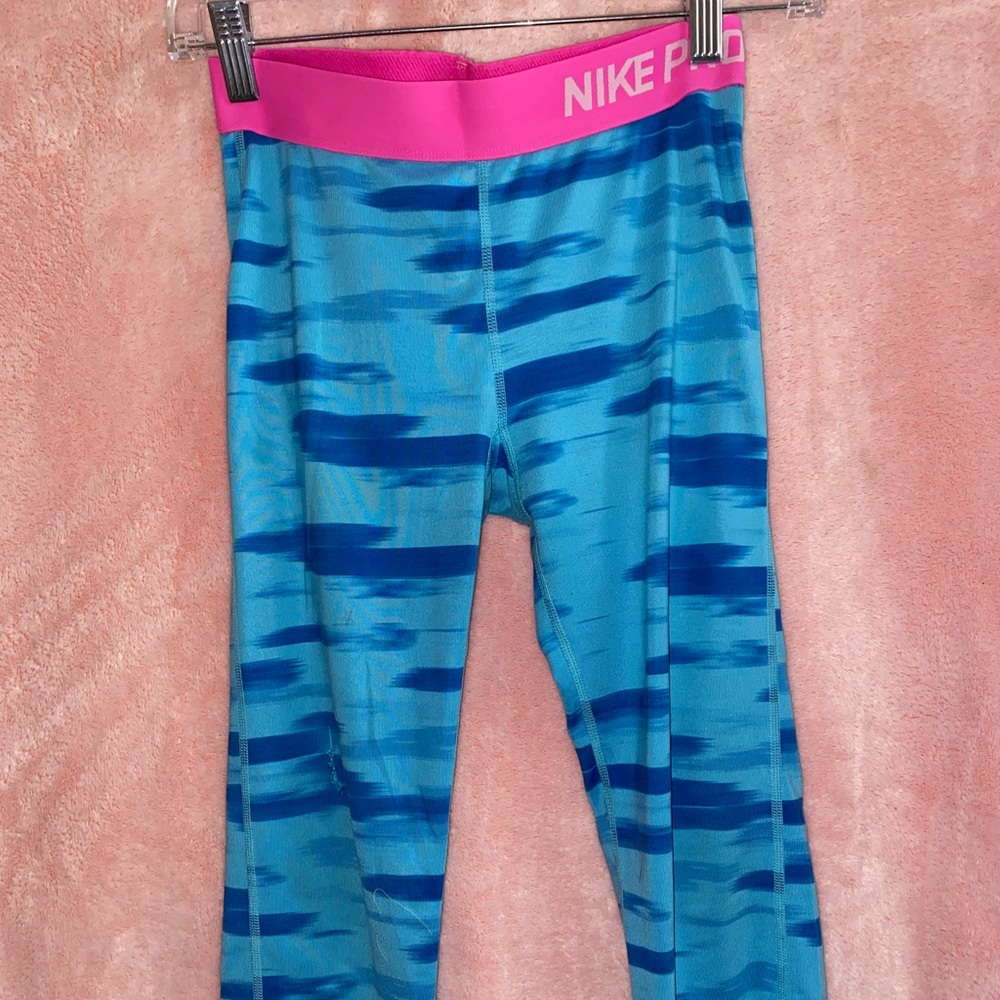 Nike Pro Capri Leggings